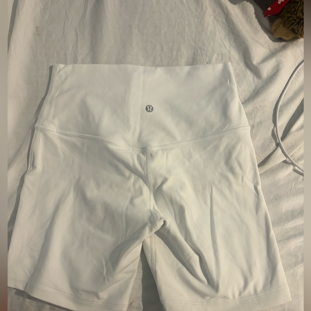 white lululemon biker shorts